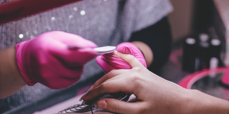 the best gloves for nail salons