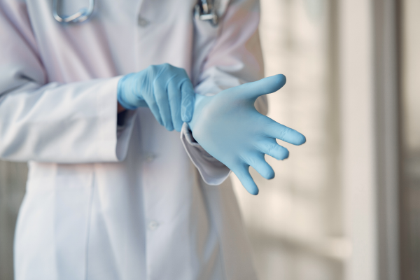 sterile medical gloves vs non sterile gloves